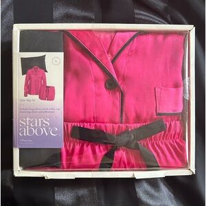 Star Above 3 Piece Satin Pajamas with Pillow Case